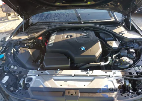 2023 BMW 330I xDrive z USA, uszkodzony, nr VIN 3MW89FF09P8D19011